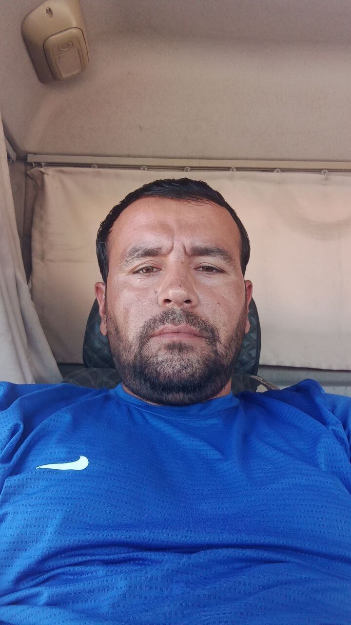  28407825  , 34 ,    