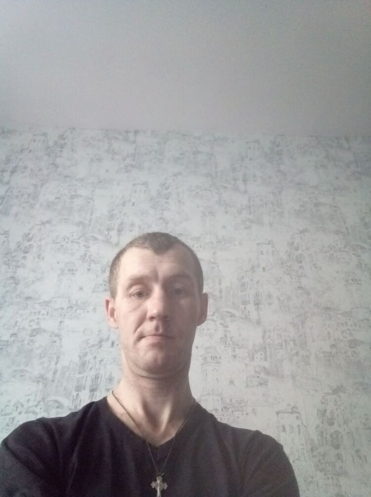  33462475  , 44 ,    