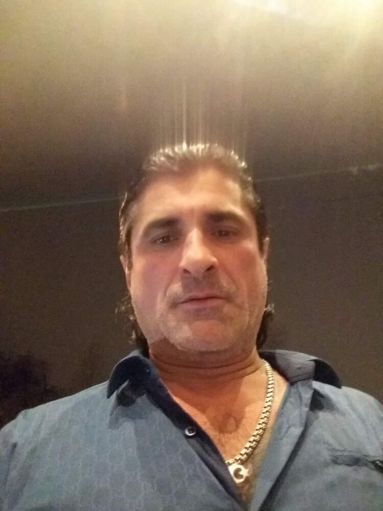  41179575  Fatih, 49 ,    