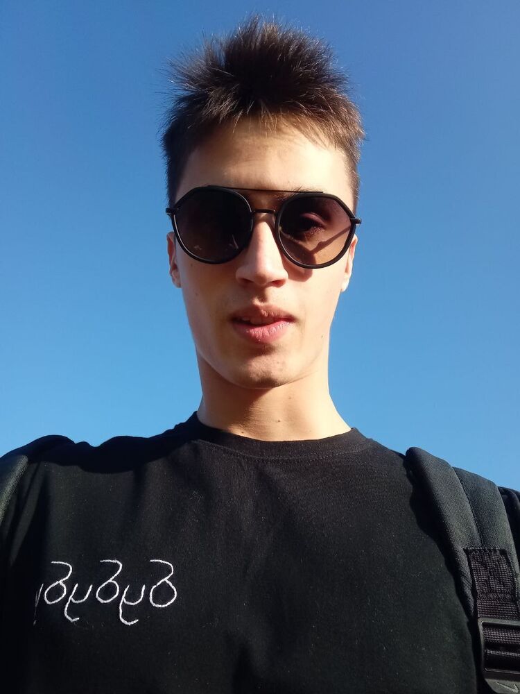  49174375  , 22 ,    