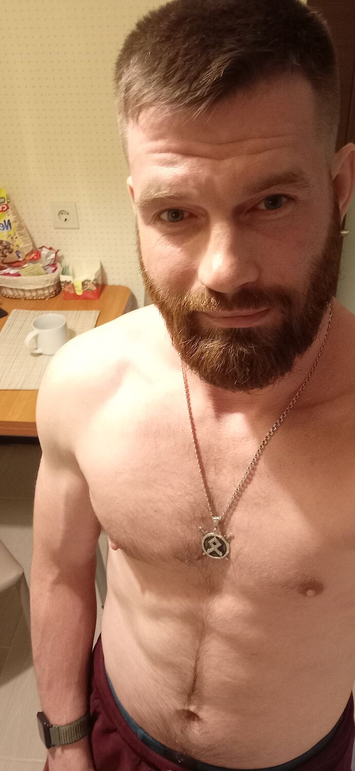  28699445  , 35 ,    