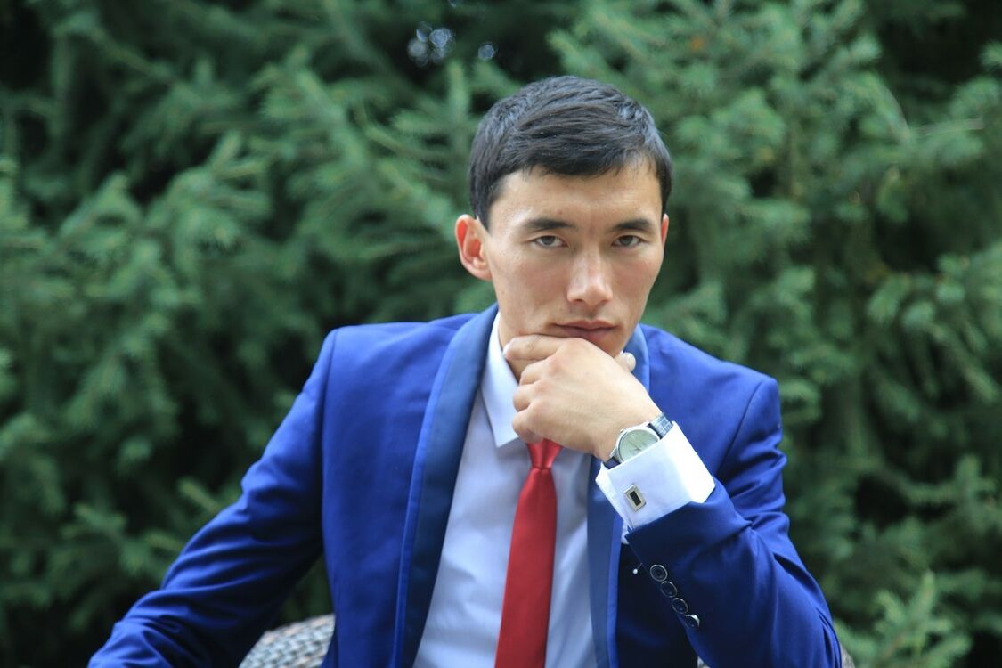  ,   Kubatbek, 33 ,   ,   , c 