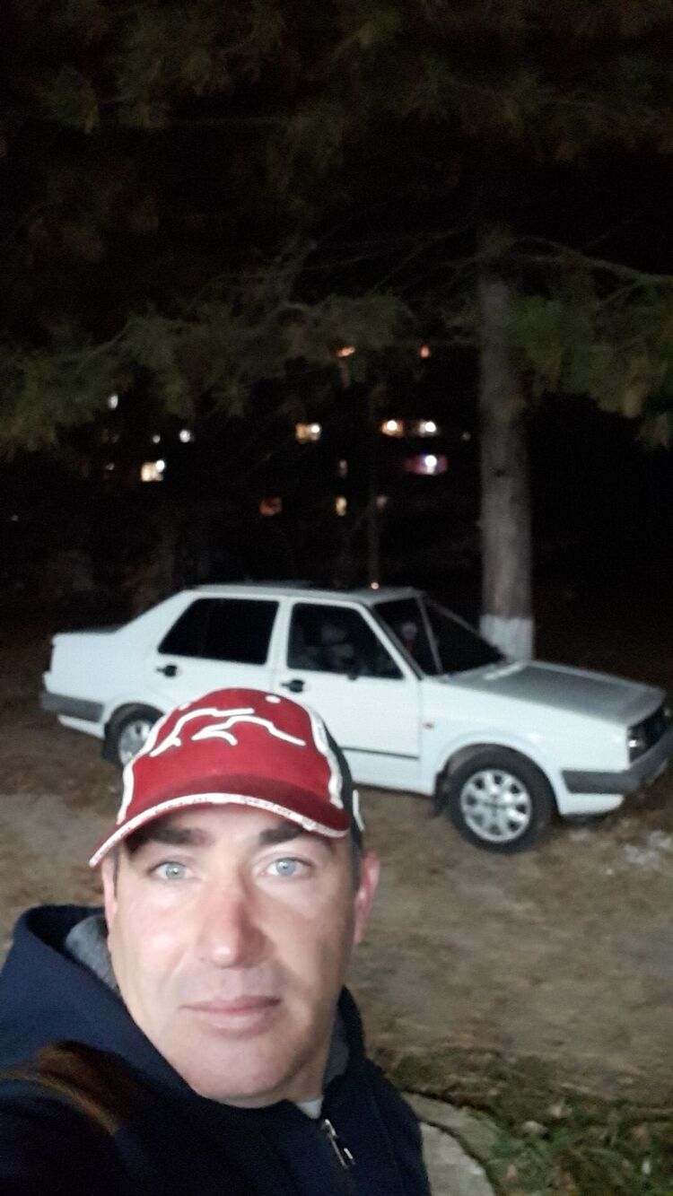  40571095  , 46 ,    