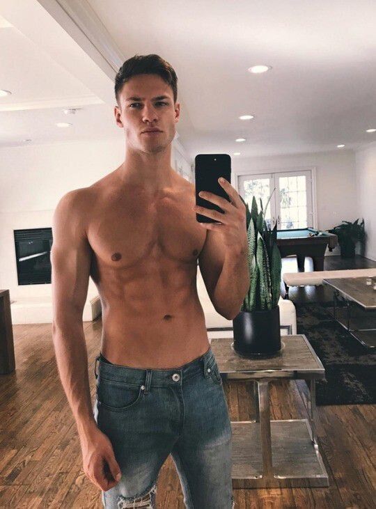  ,   Aleks, 27 ,   ,   