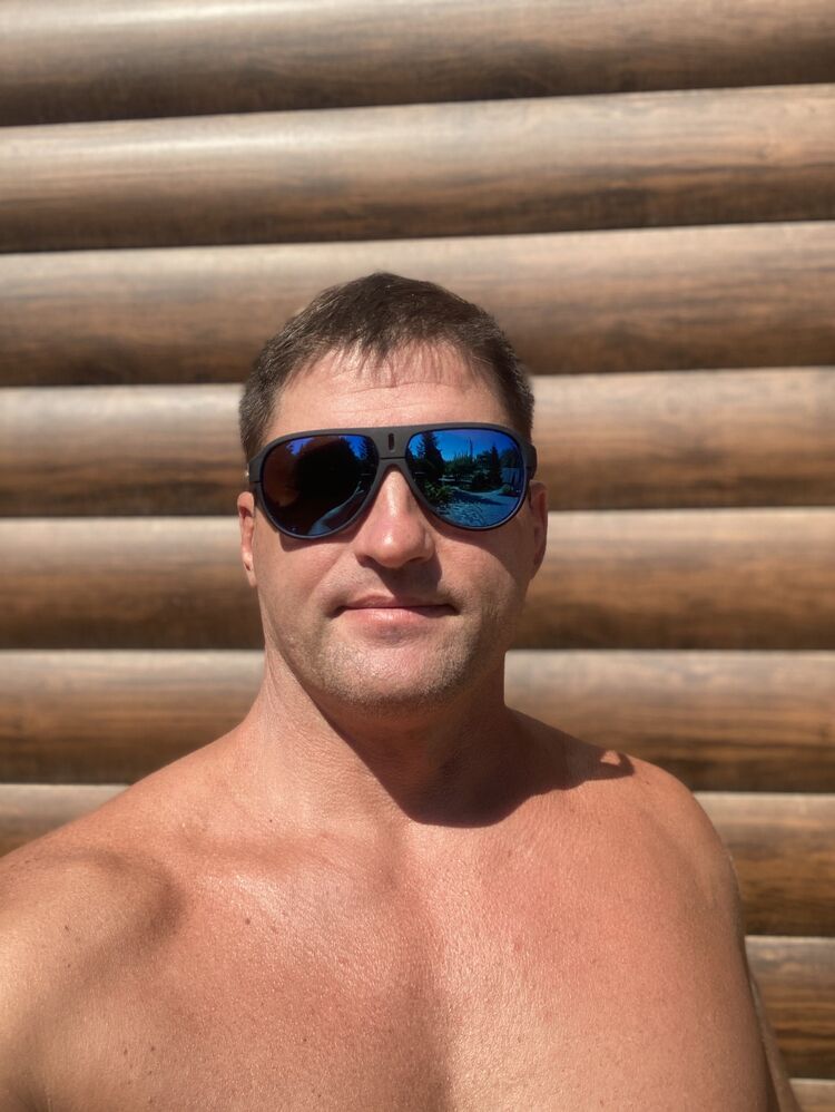  ,   Ivan, 51 ,   ,   