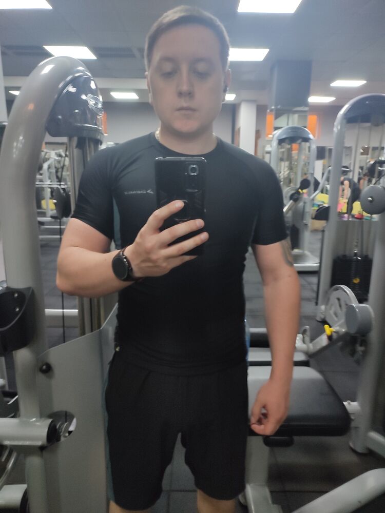  ,   Anton, 32 ,   ,   