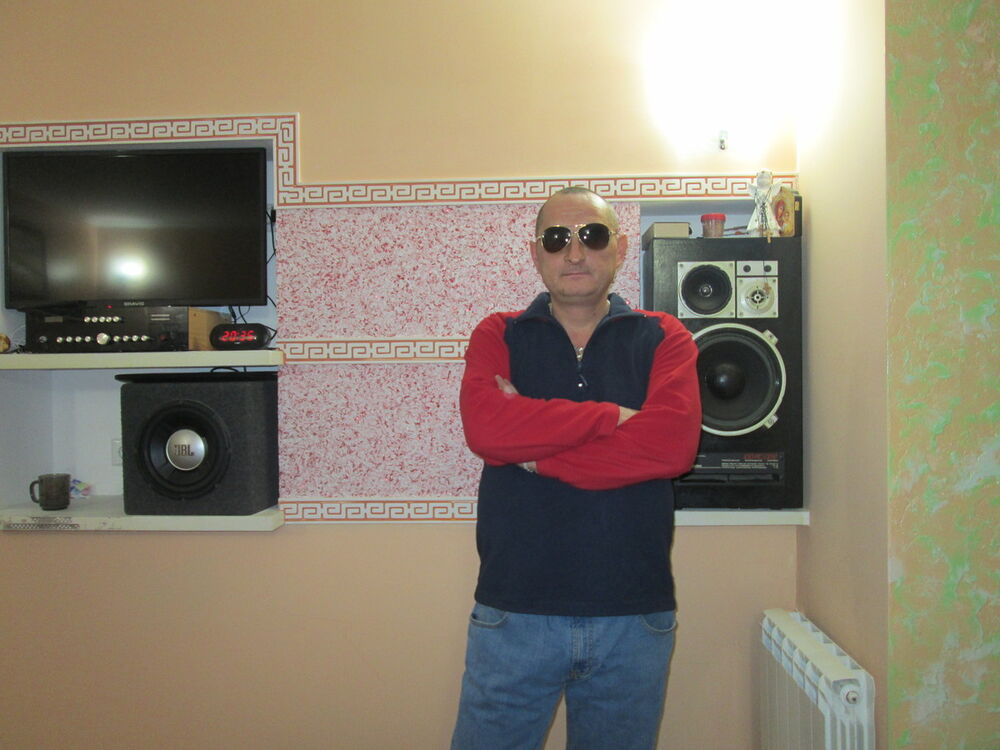  ,   Oleg, 52 ,   ,   , c 