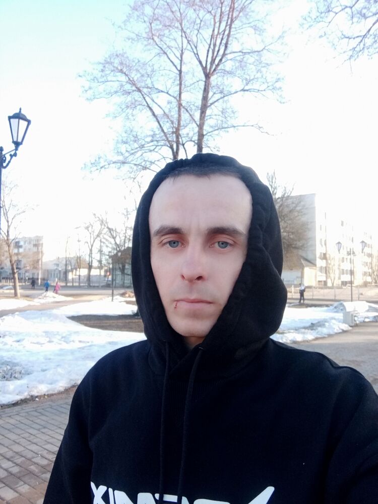  ,   Igor, 32 ,   ,   