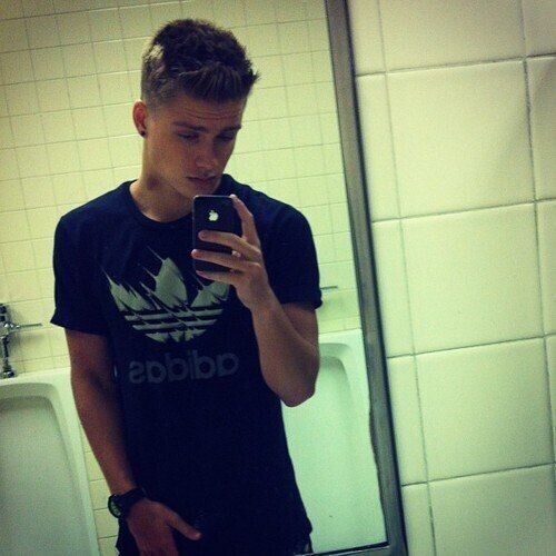  21175955  Nikson, 29 ,    