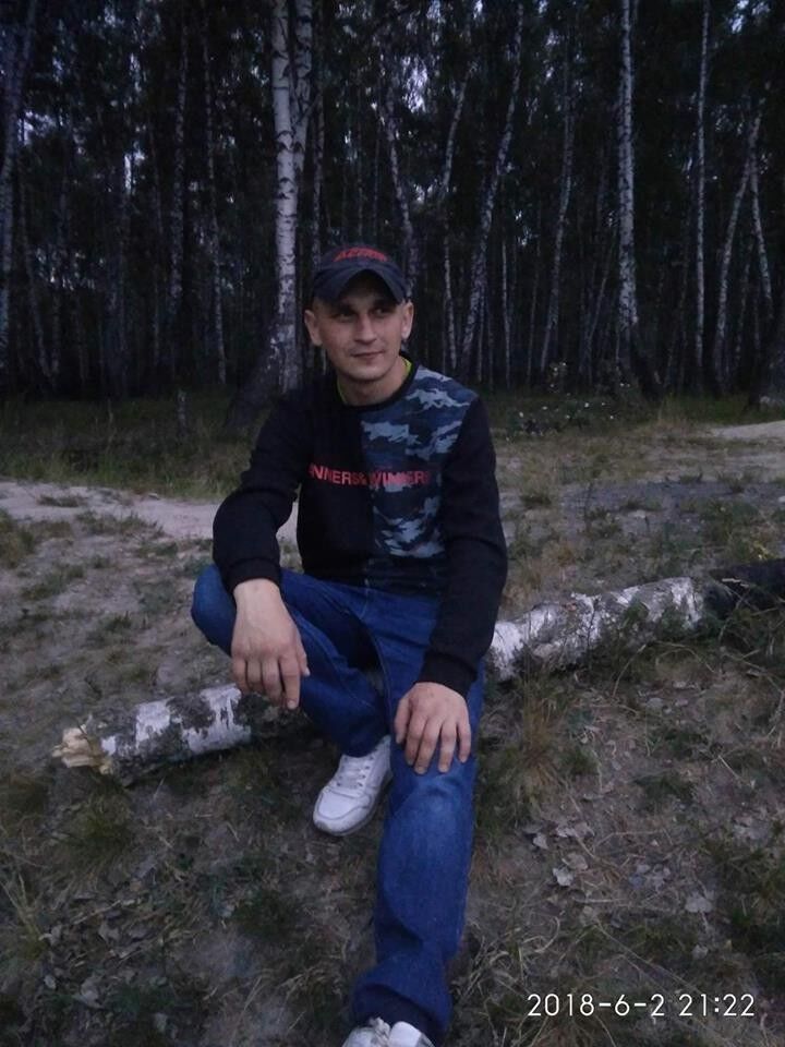  ,   Igor, 35 ,   