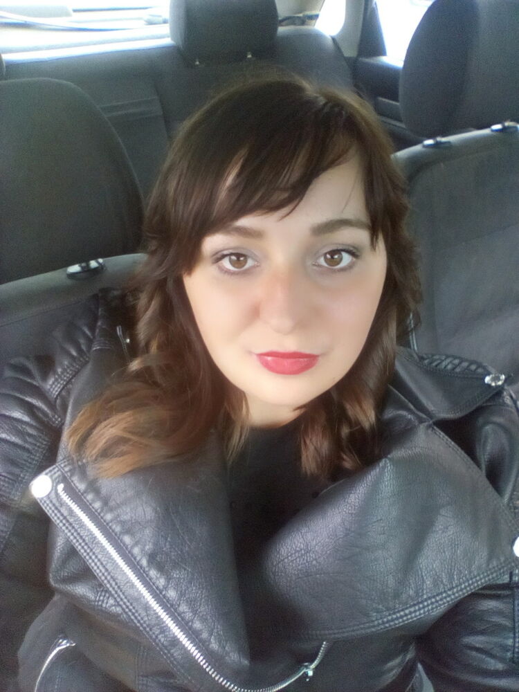  17573985  Lila, 31 ,    