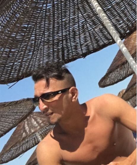  39758055  AliGokdemir, 34 ,    