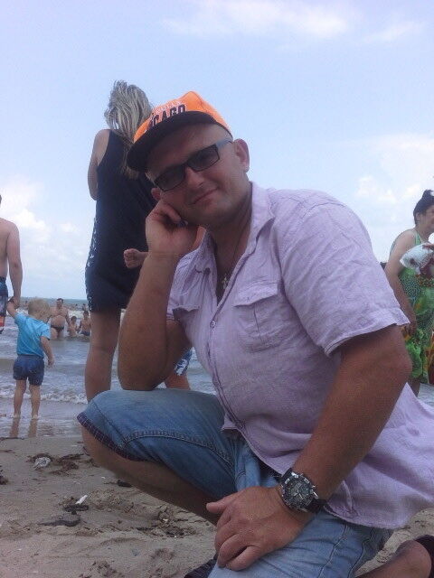  18471865  Egor, 48 ,    