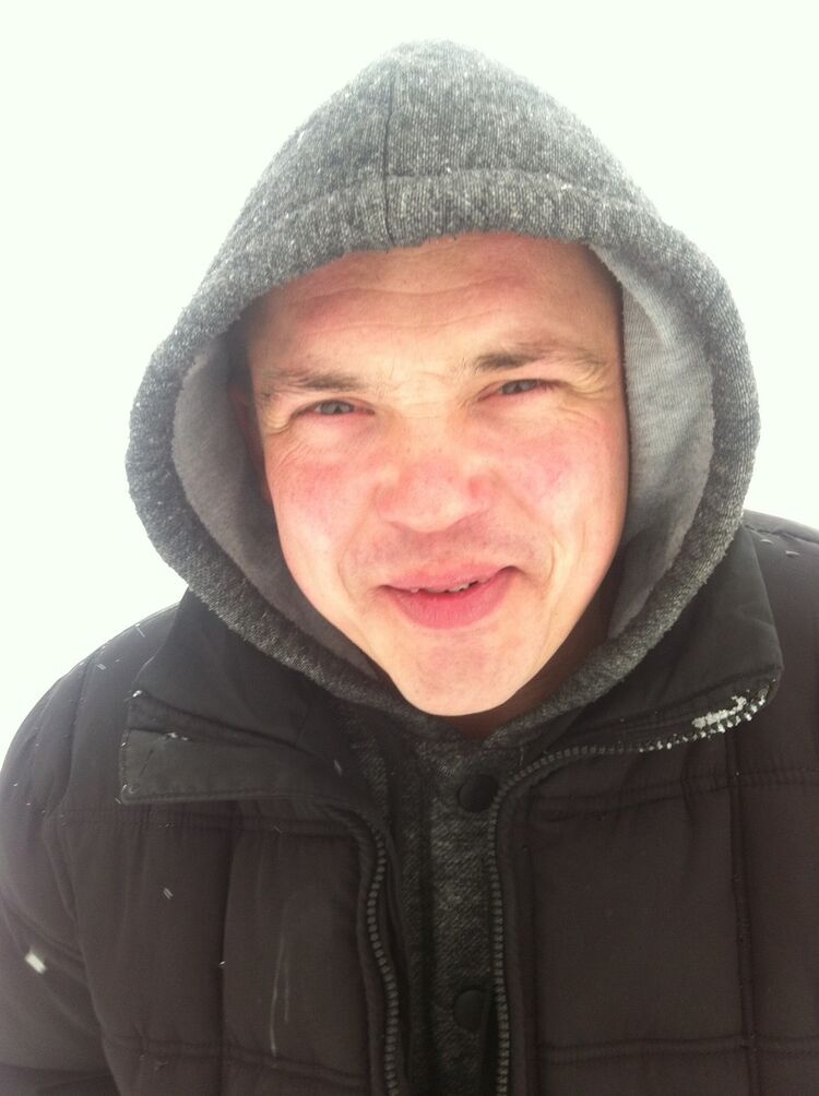  ,   Alexandar, 41 ,   