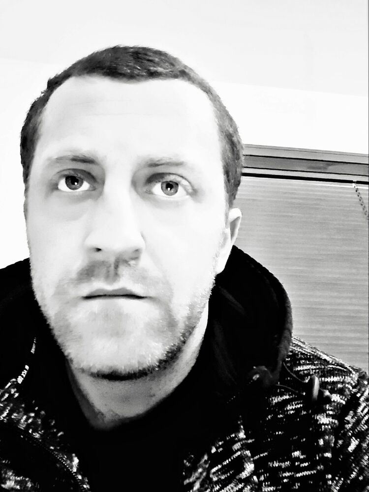  ,   Nugo, 33 ,   