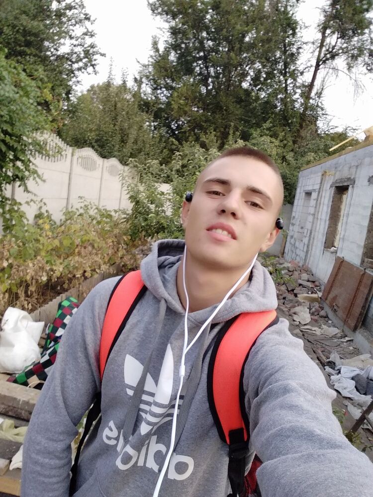  18328075  , 26 ,    