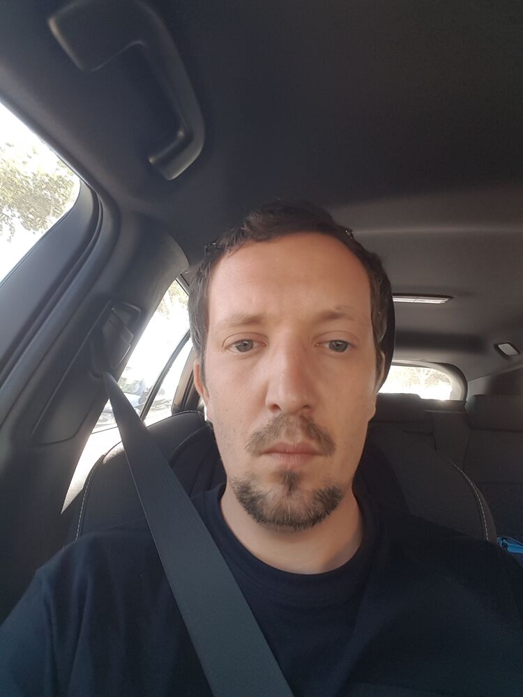  23269875  Nikita, 34 ,    King George