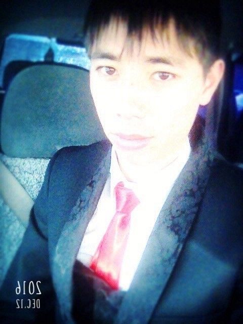  9832225  Ruslan, 32 ,    