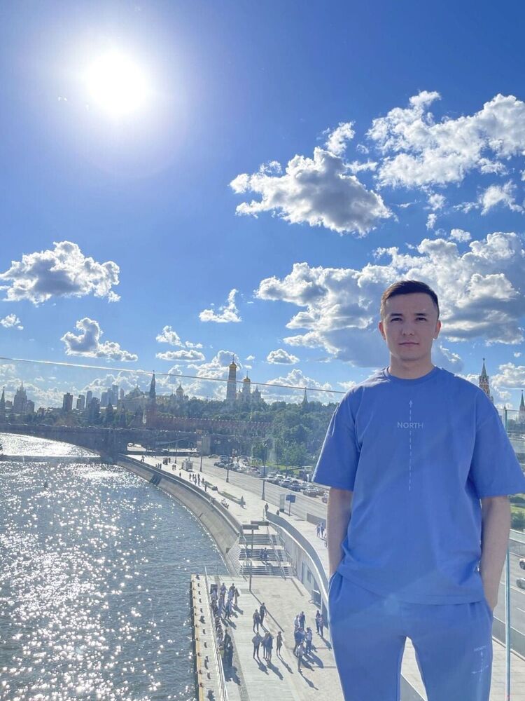  27416995  Fazliddin, 25 ,    