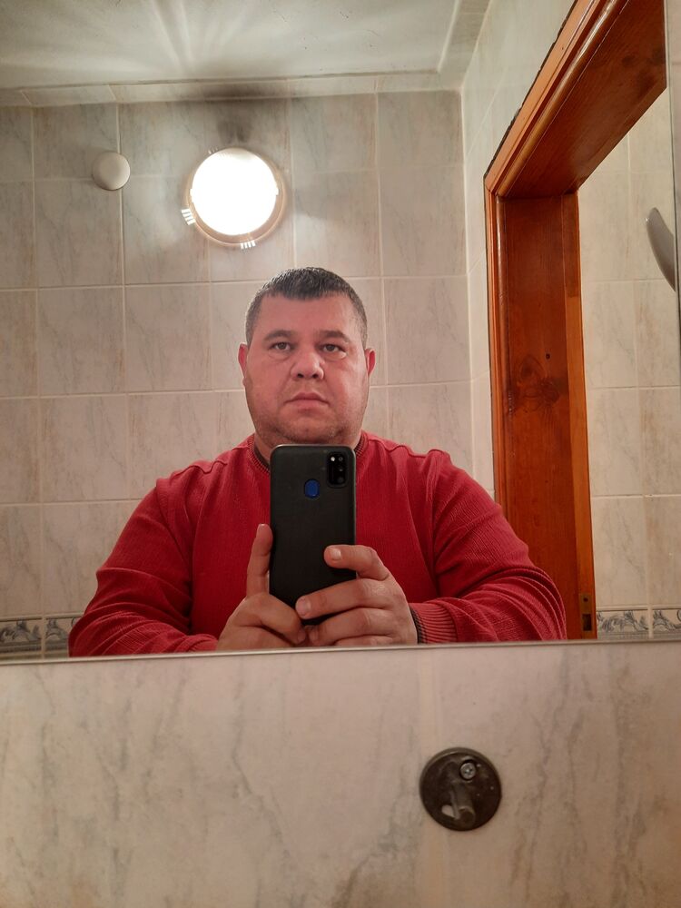  ,   Adem, 38 ,   ,   