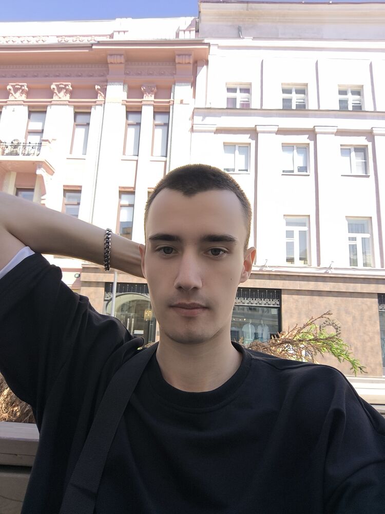  44674365  , 19 ,    