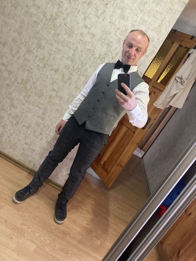  28027815  , 33 ,    