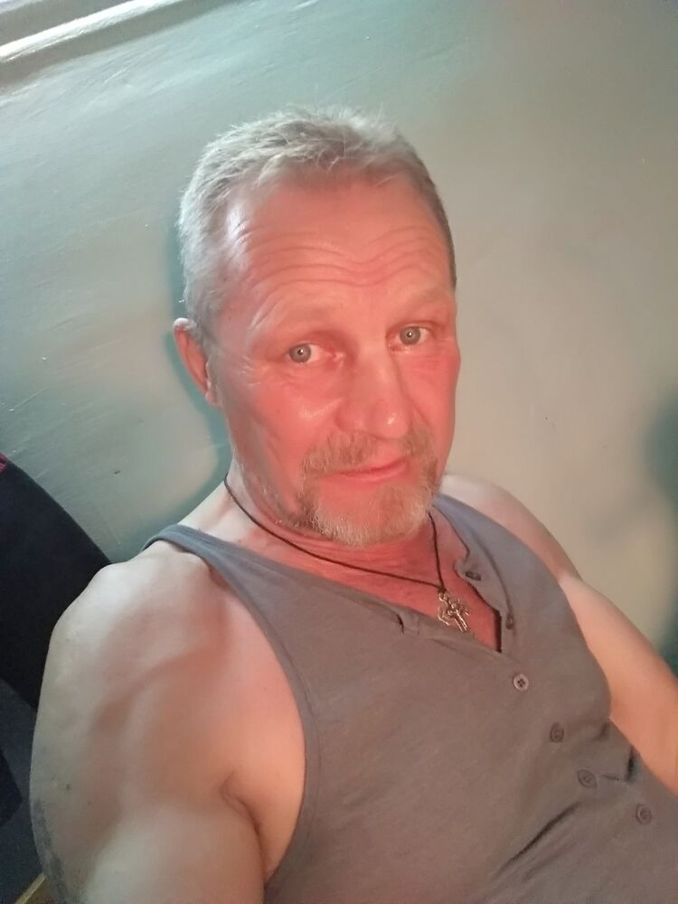  13944735  Lythiy, 60 ,    