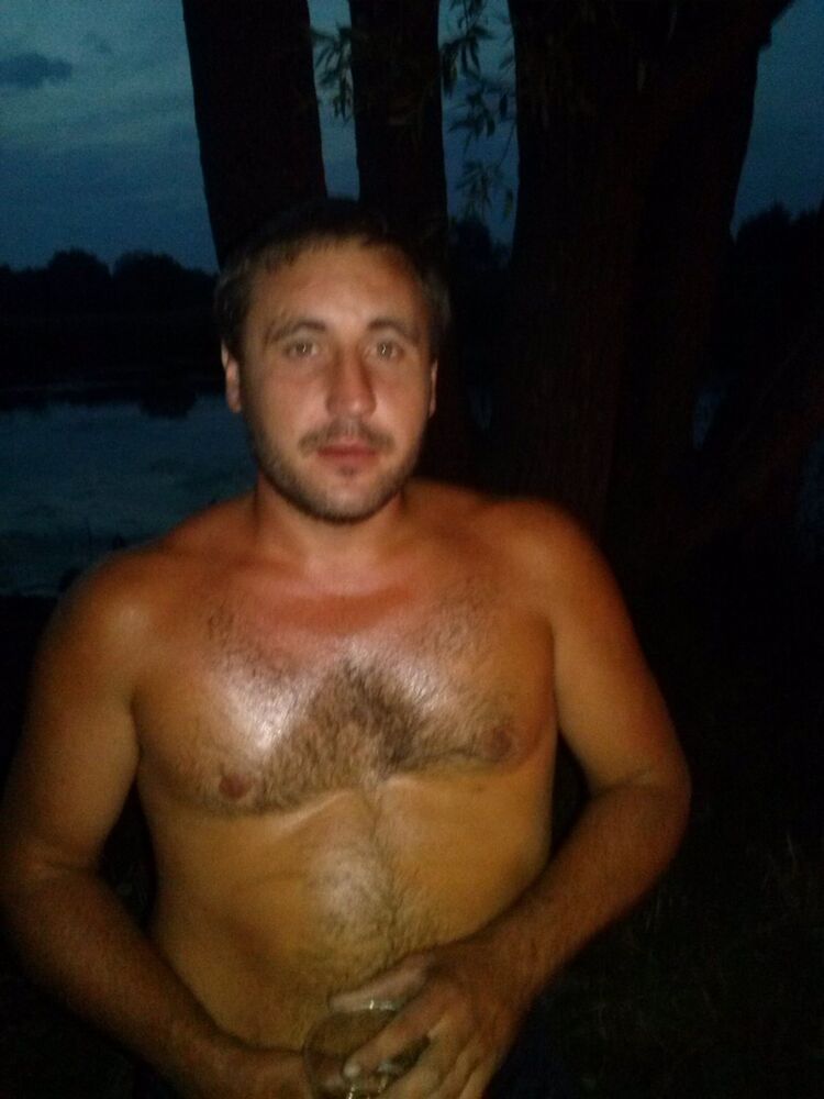  10728465  , 37 ,    