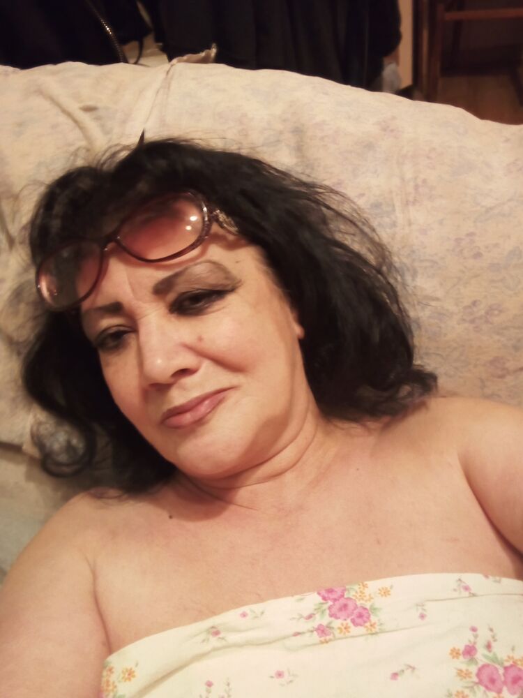 ,   Elena, 46 ,   ,   , c 