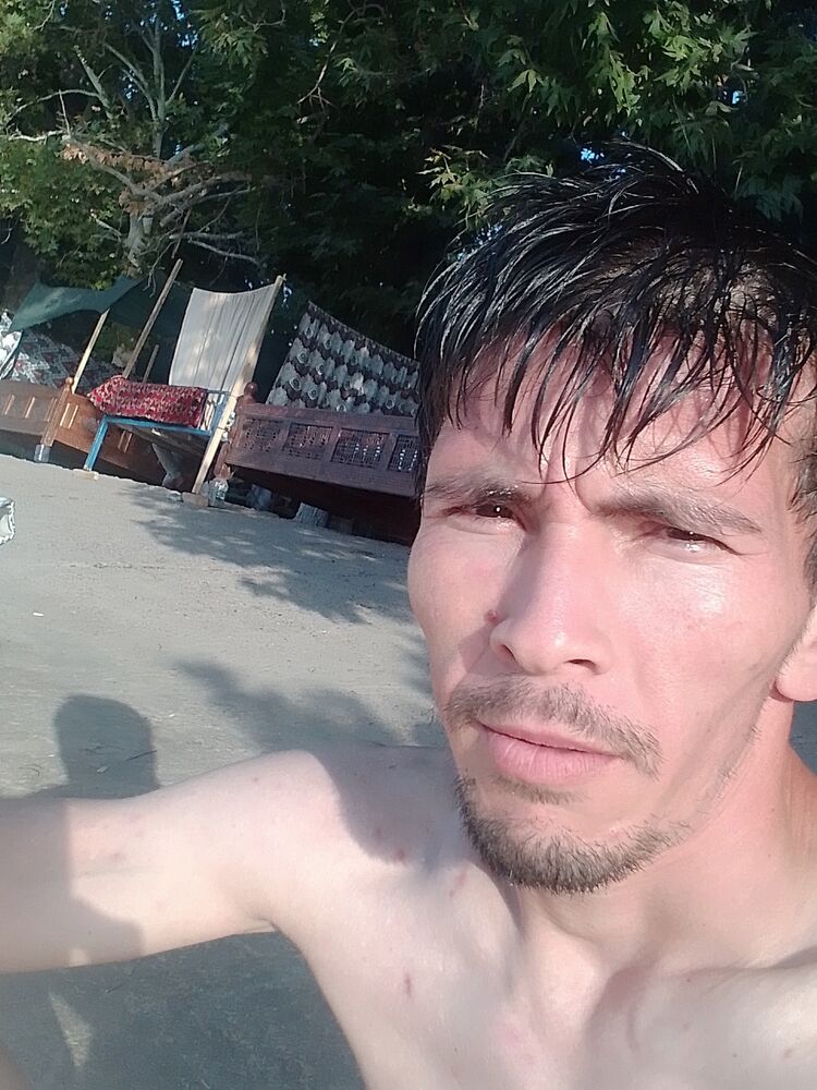  ,   Jahongir, 24 ,   ,   