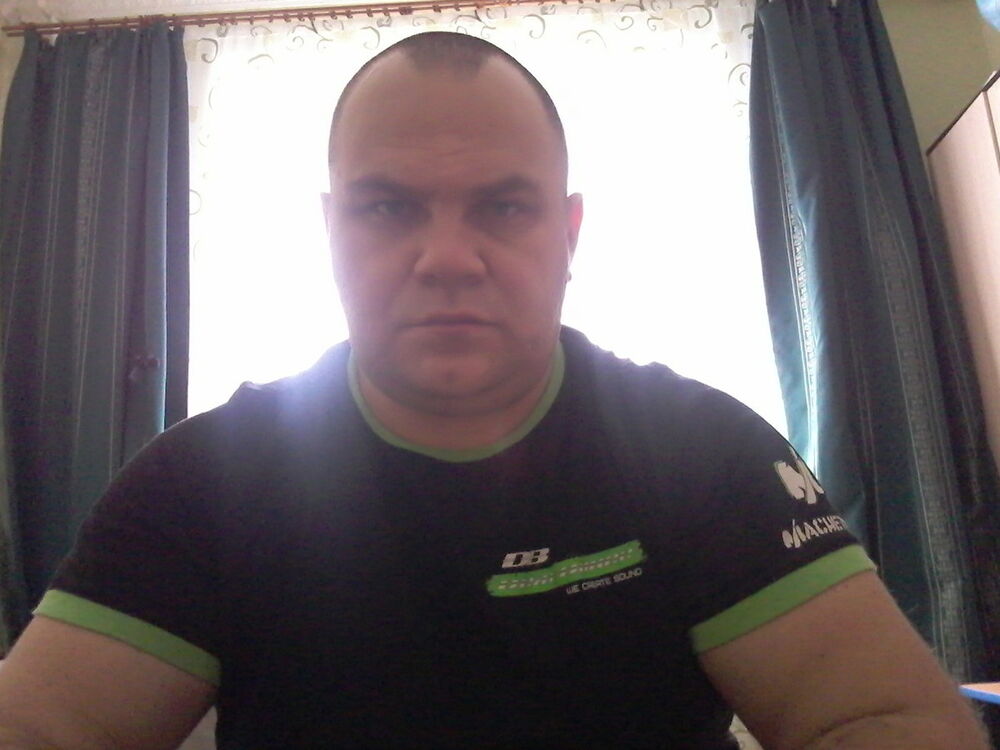  12348235  Serezh, 49 ,    