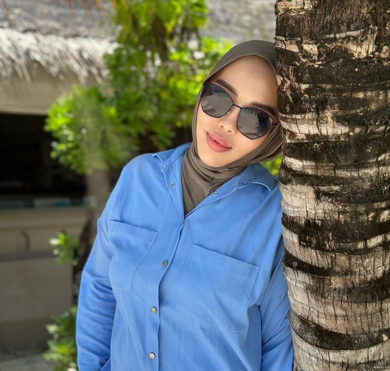  ,   Margo, 44 ,   ,   , c 