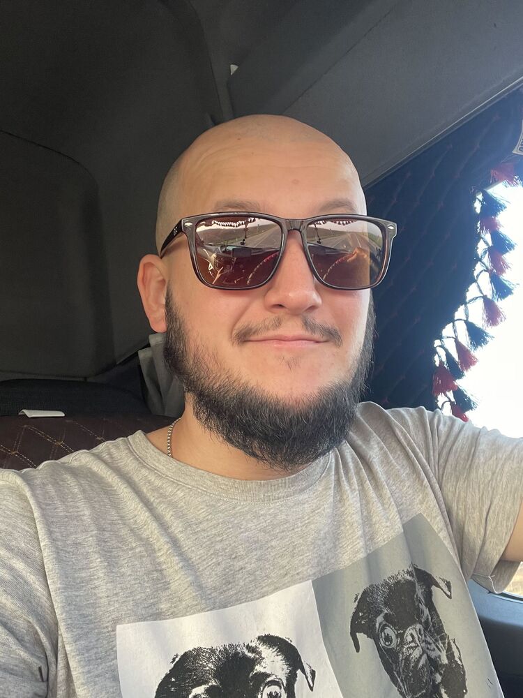  46051225  , 31 ,    