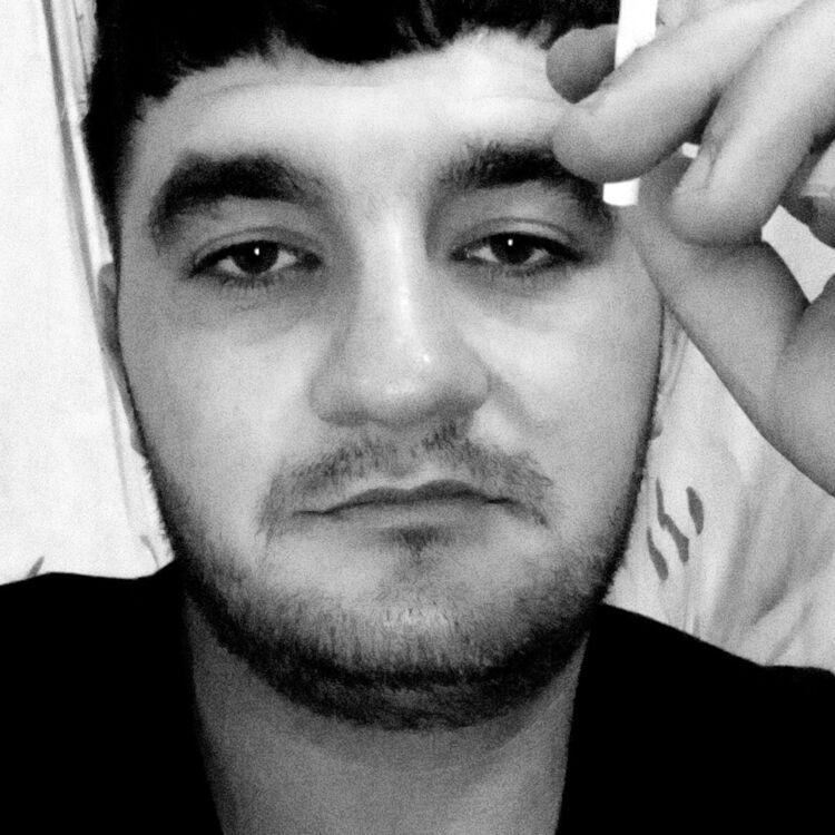  ,   Hovo, 30 ,   ,   