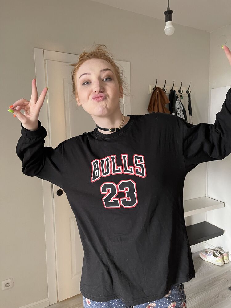  26203815  Mari, 28 ,    -