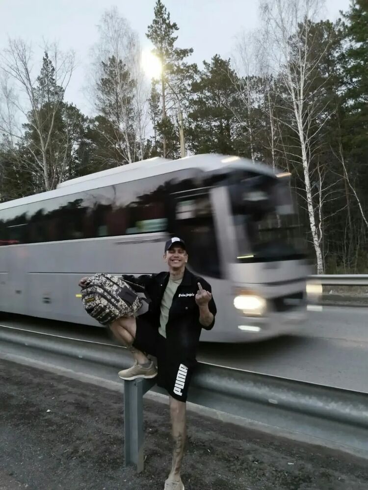 35688675  Ruslan, 27 ,    
