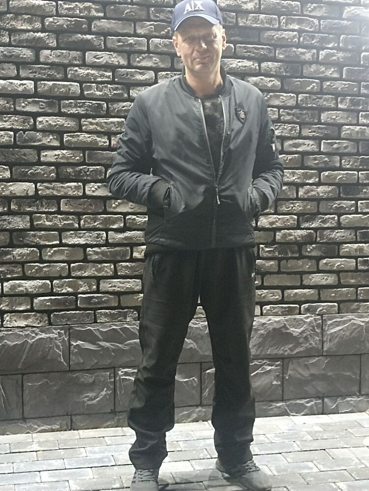  53049325  , 50 ,    