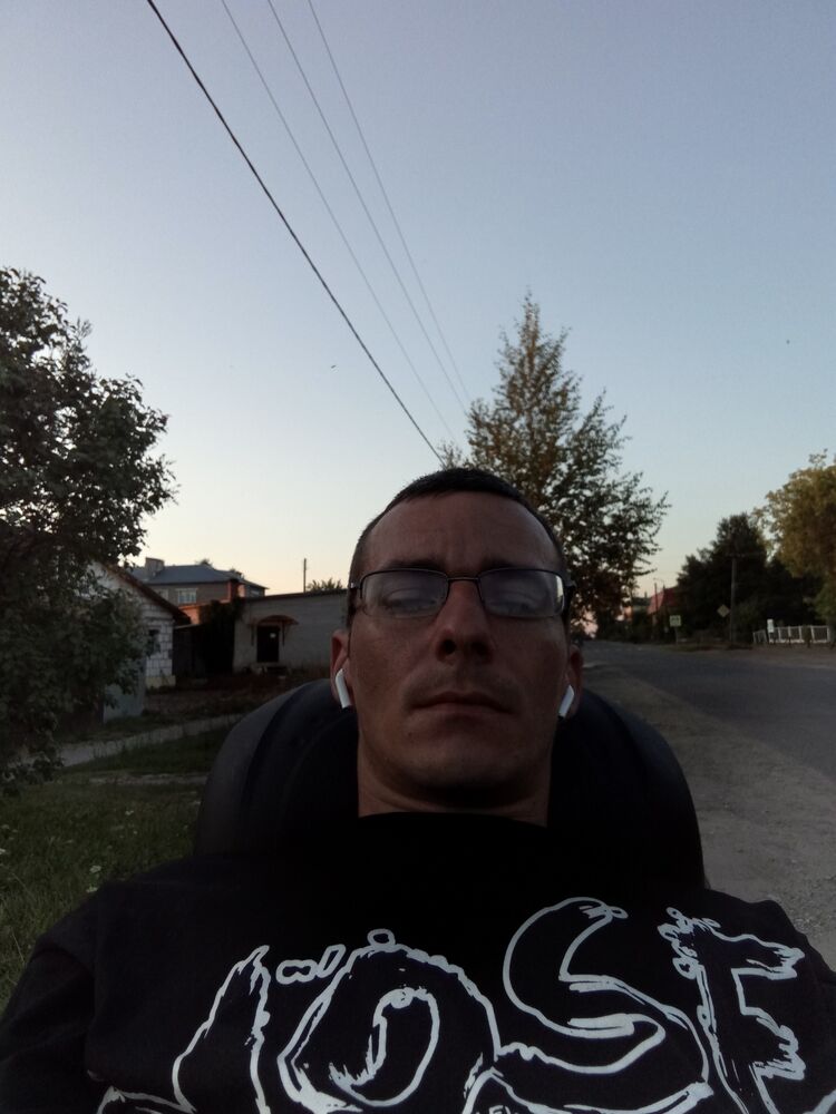  52892675  , 29 ,    