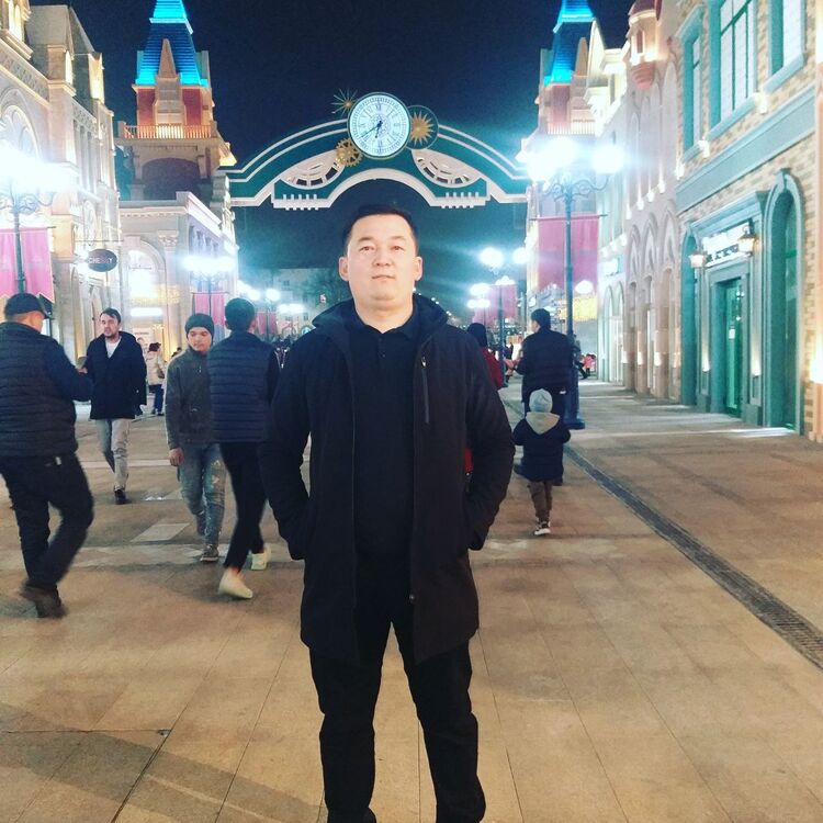  ,   Iskandar, 29 ,   ,   