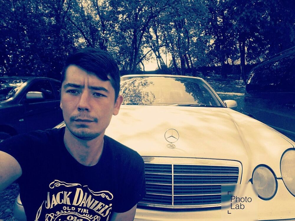  11612525  Andrei, 31 ,    