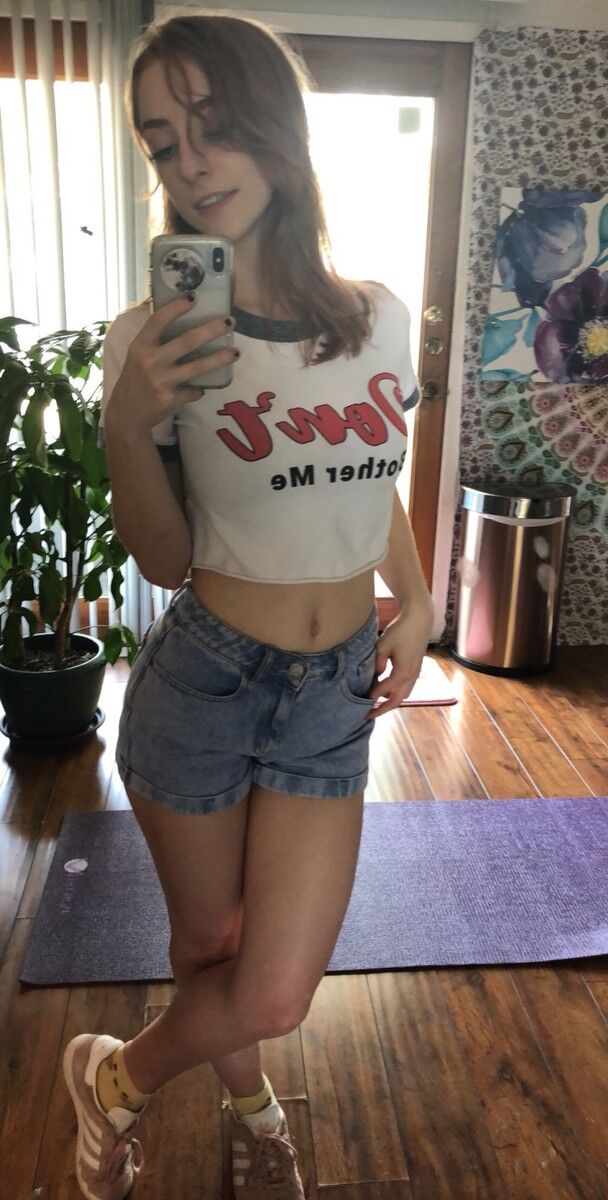  ,   Marina, 28 ,   ,   , c , 