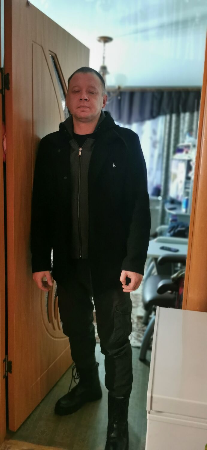  ,   Pavel, 42 ,   ,   