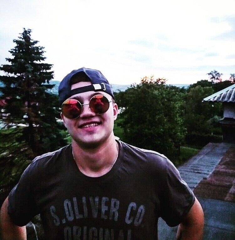  20338165  Stefan, 23 ,    