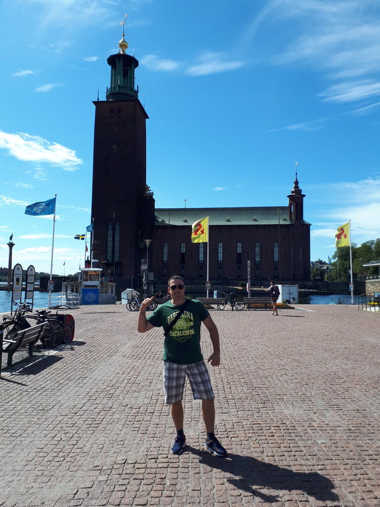  ,   Slava, 35 ,   ,   , c 