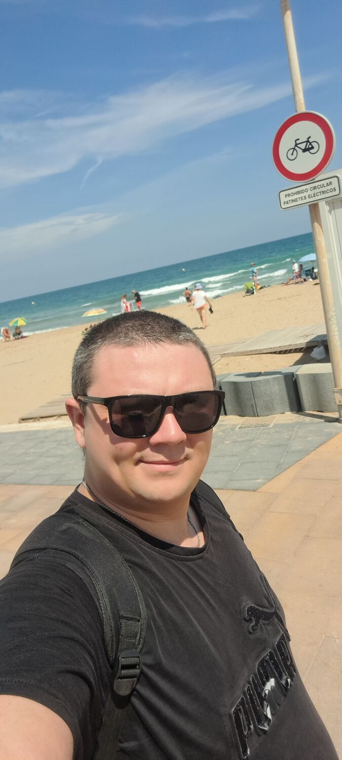  45823485  , 32 ,    