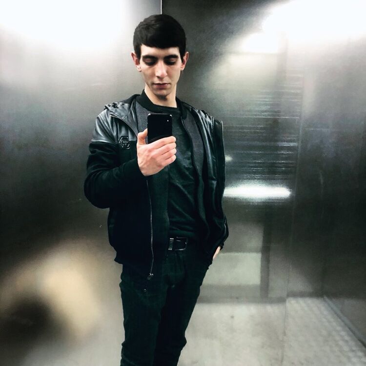 24980815  , 82 ,    