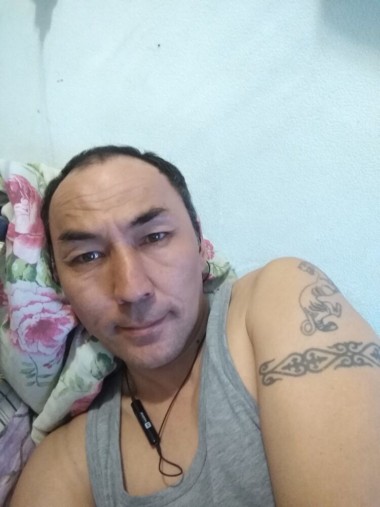  16346185  Sultan, 48 ,     