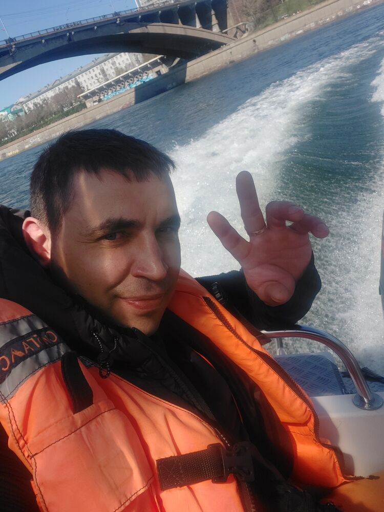  43825035  , 40 ,    