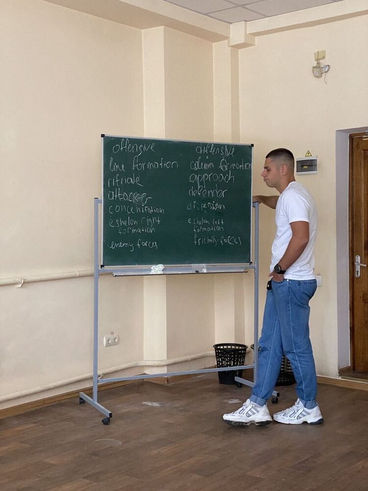  ,   Vitya, 27 ,   ,   