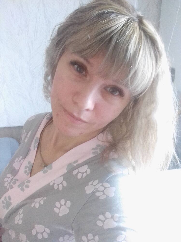  ,   Lydacka, 37 ,   c 